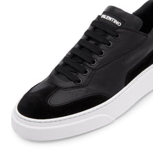 Load image into Gallery viewer, Valentino Sneaker Stan Black